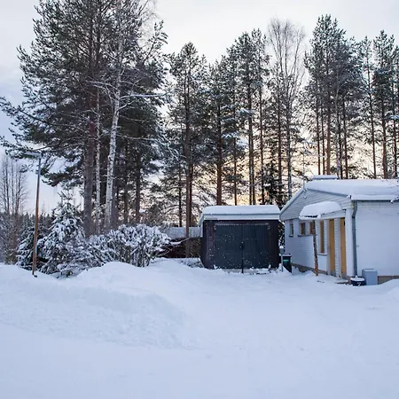 Arctic Aurora With Sauna - Northern Lights And Adventures In The Hometown Of Santa Claus, 别墅 罗瓦涅米